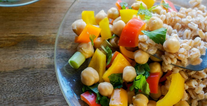 Ricetta Insalata Di Farro Con Rucola Tonno E Peperoni Giornale Del Cibo