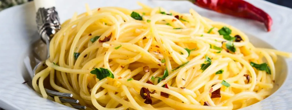 spaghetti aglio olio peperoncino