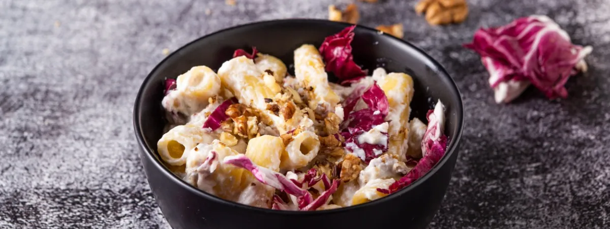 Pasta con radicchio e feta