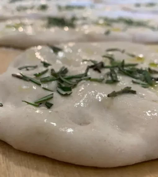 Pane di Maiolo a forma di spianata