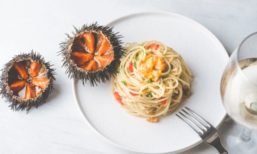 spaghetti con ricci di mare