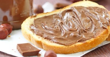 fetta di pane con nutella