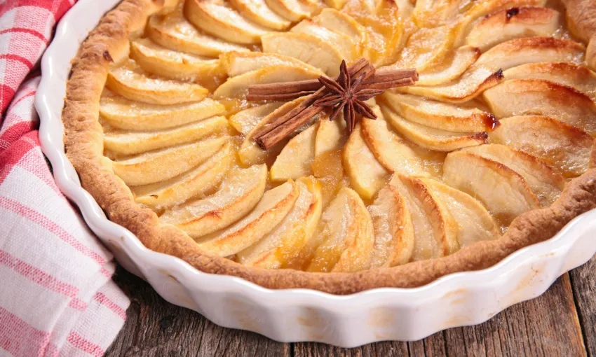 Torta di mele senza glutine con la farina di riso