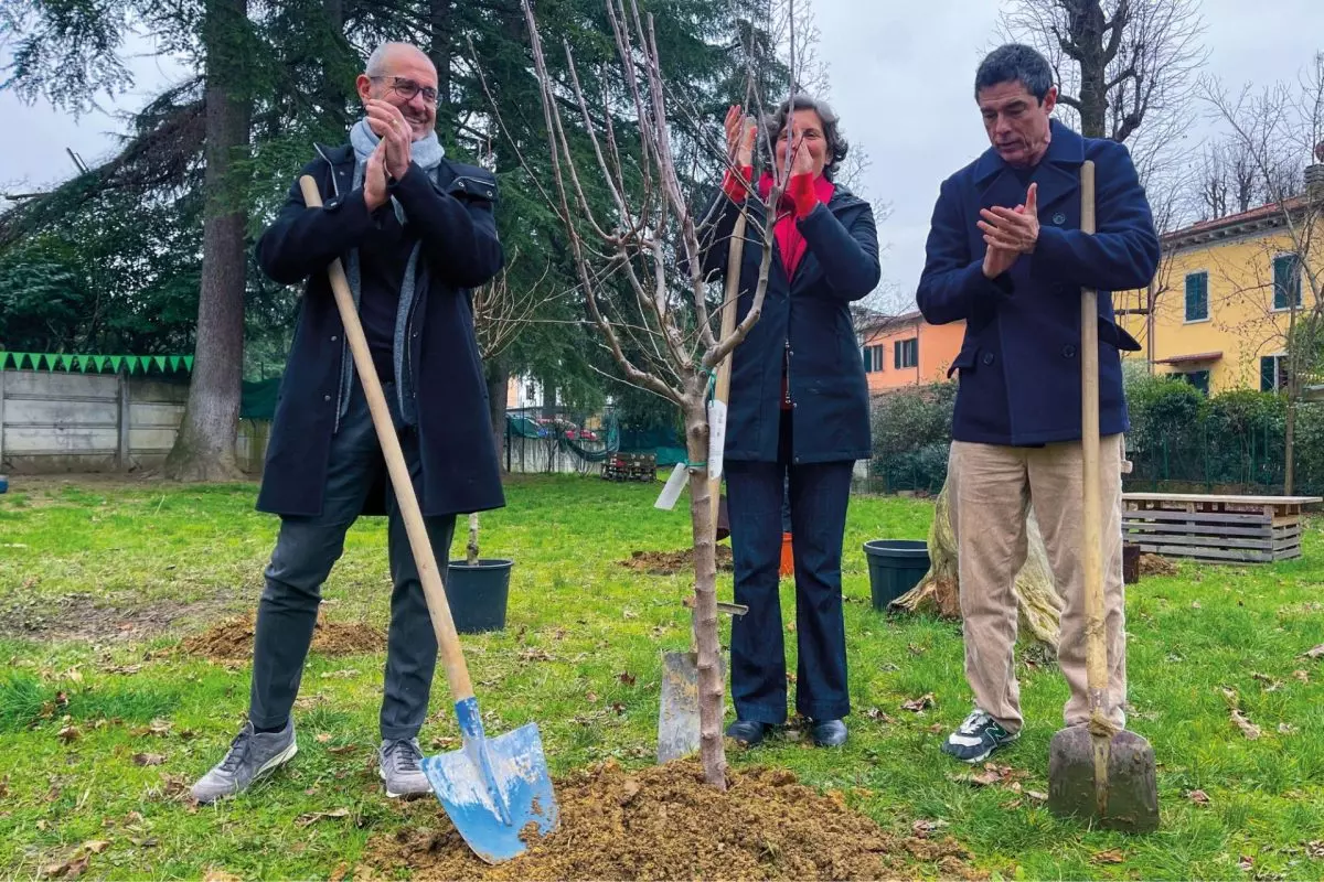 Gassman e Annalisa Corrado durante la loro visita dello scorso gennaio, con il legale rappresentante di Giorgio Tesi Group Fabrizio Tesi