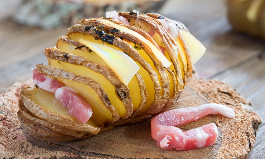 Ingredienti per farcire la patata hasselback