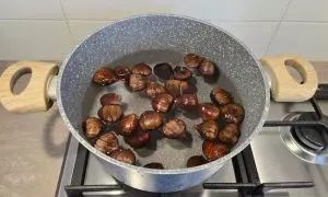 Castagne in acqua bollente