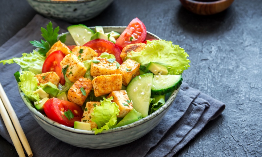 Insalata con tofu